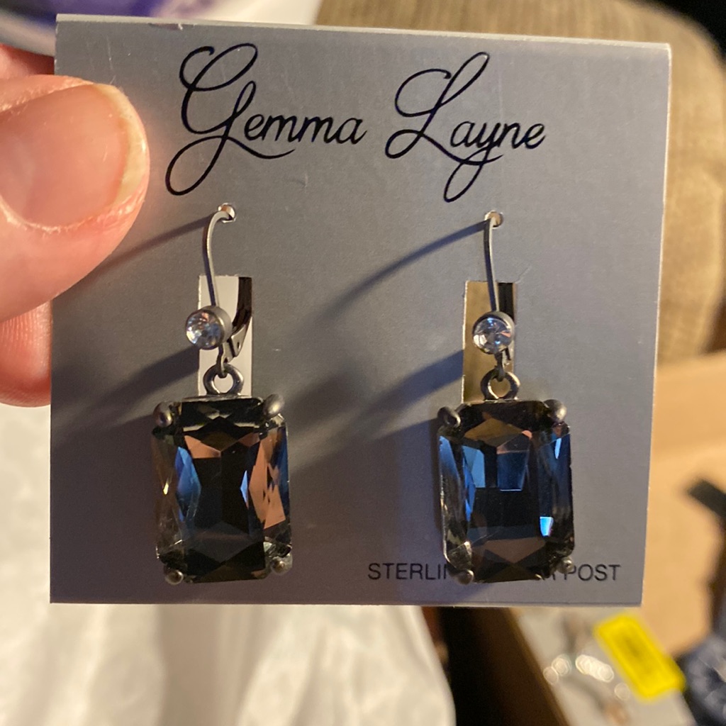 Nwt Gemma Layne Burgundy Crystal Earrings